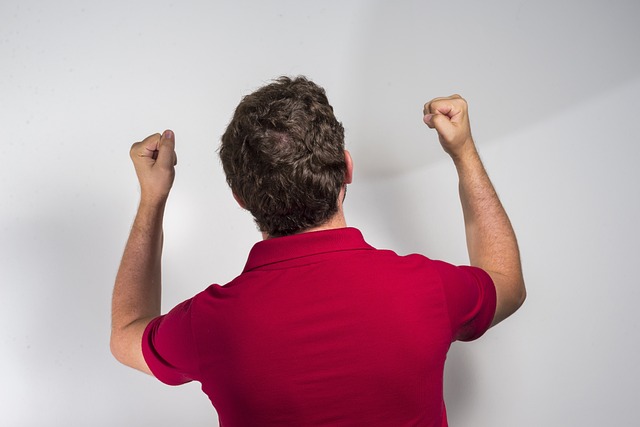 往建基於優 往建基於優